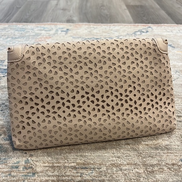 Cream Colored ALDO Purse - Picture 3 of 10